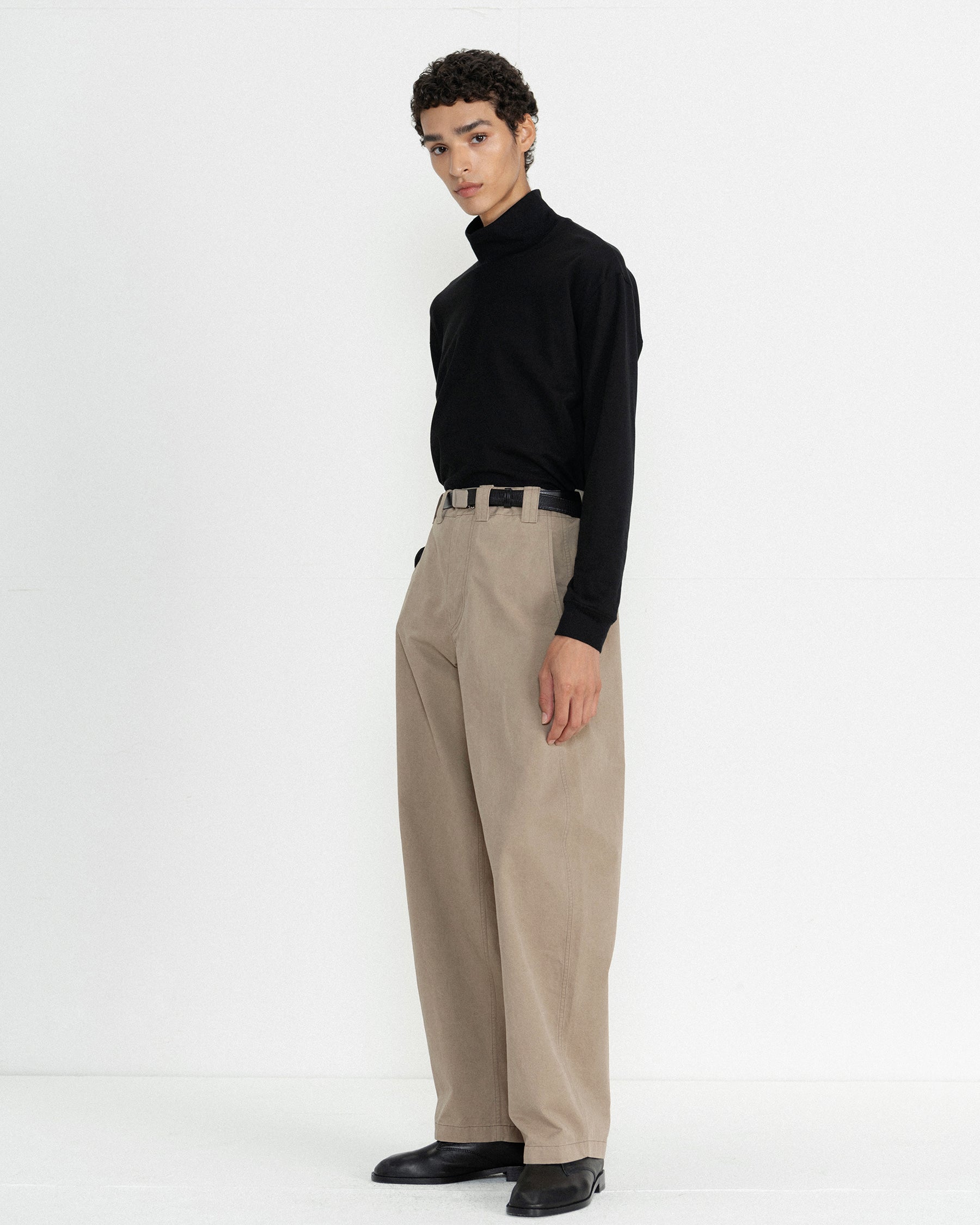 Brownyard - Giza Cotton Turtle Neck (Black) product image 3 | TRAB K-Fashion Australia