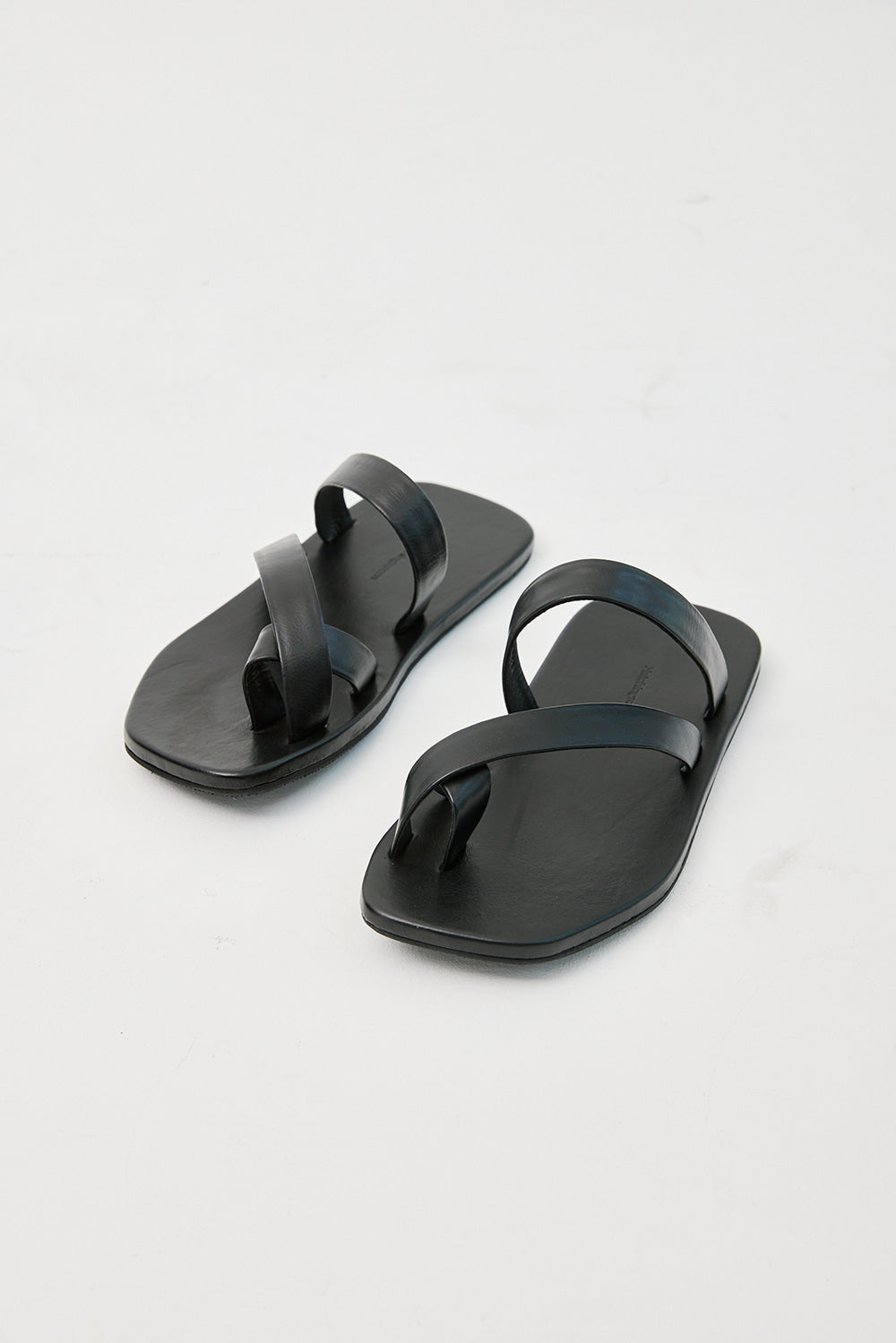 Hatchingroom - 05 Leather Flip Flops (Black) product image 6 | TRAB K-Fashion Australia