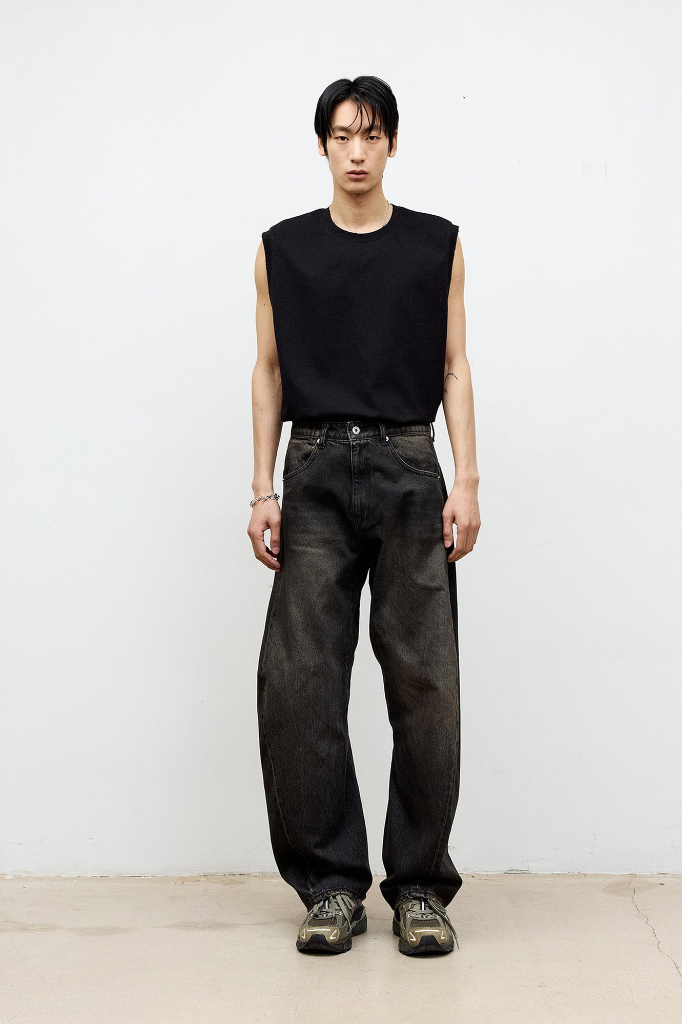 Coor - Distressed Cotton Sleeveless (Black) product image 2 | TRAB K-Fashion Australia
