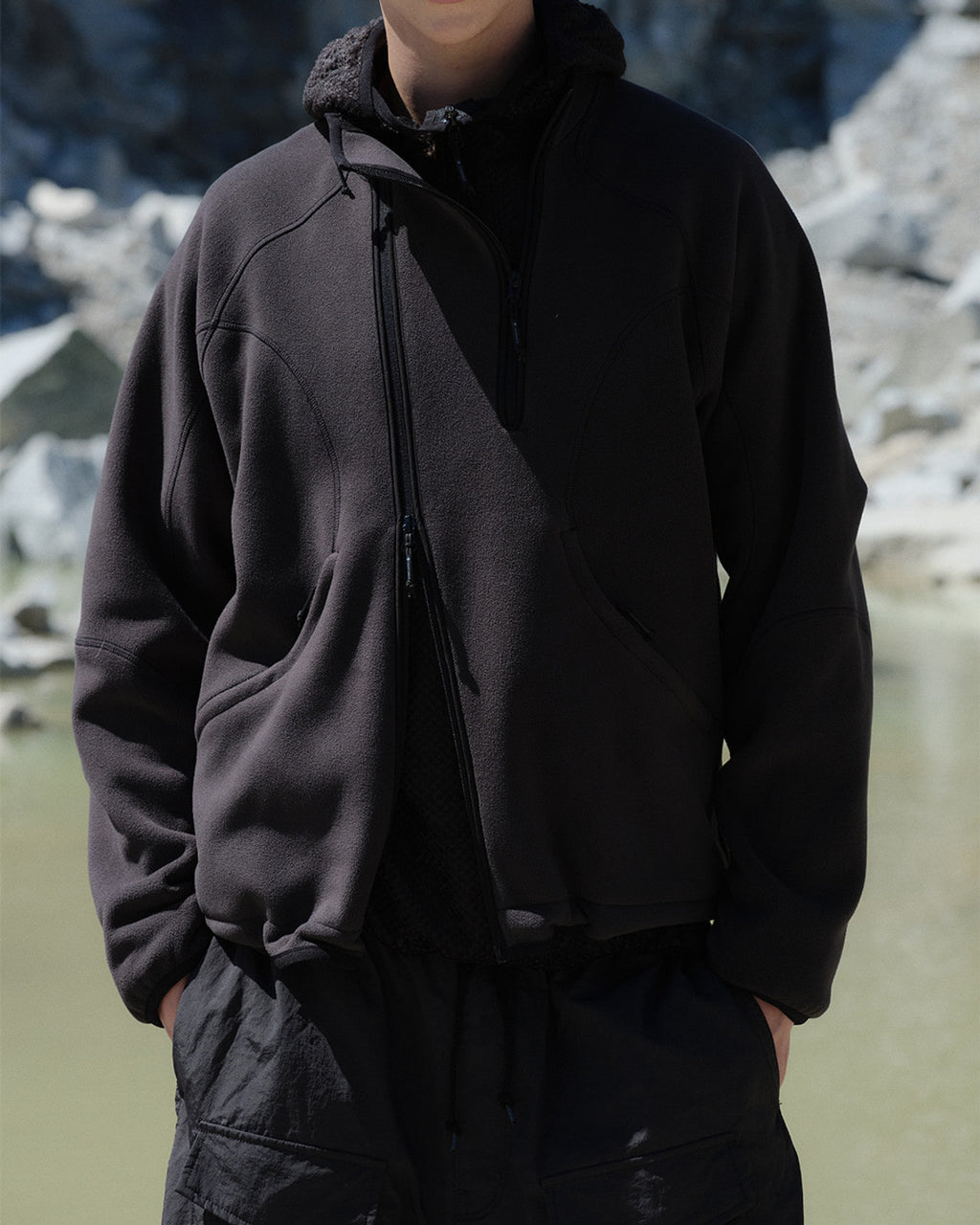 Eastlogue - Montane Waves Fleece Jacket (Black) product image 4 | TRAB K-Fashion Australia