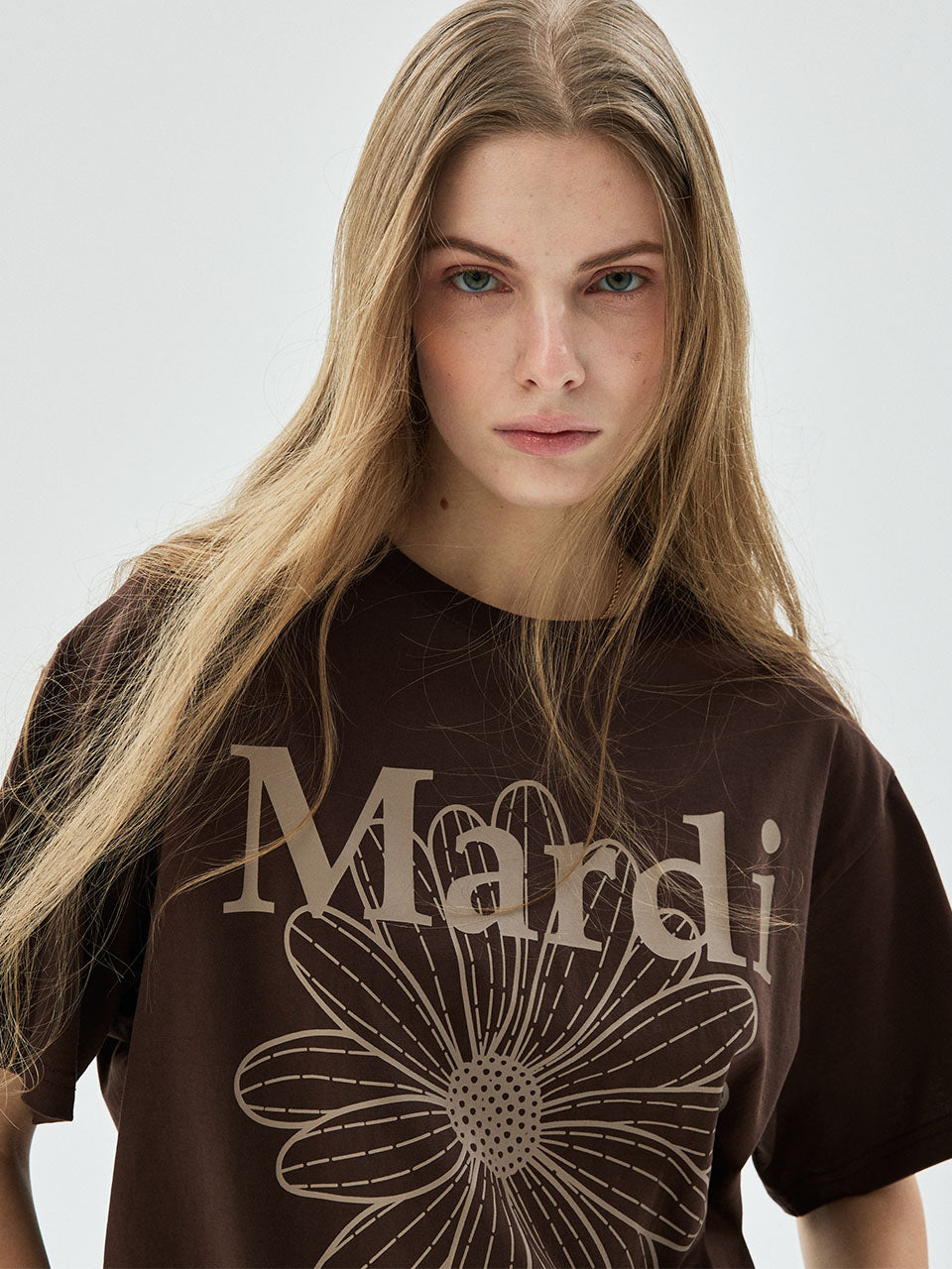 Mardi Mercredi - [Pre-Order – Ships June 26] Tshirt Flowermardi (Brown Taupe) product image 1 | TRAB K-Fashion Australia