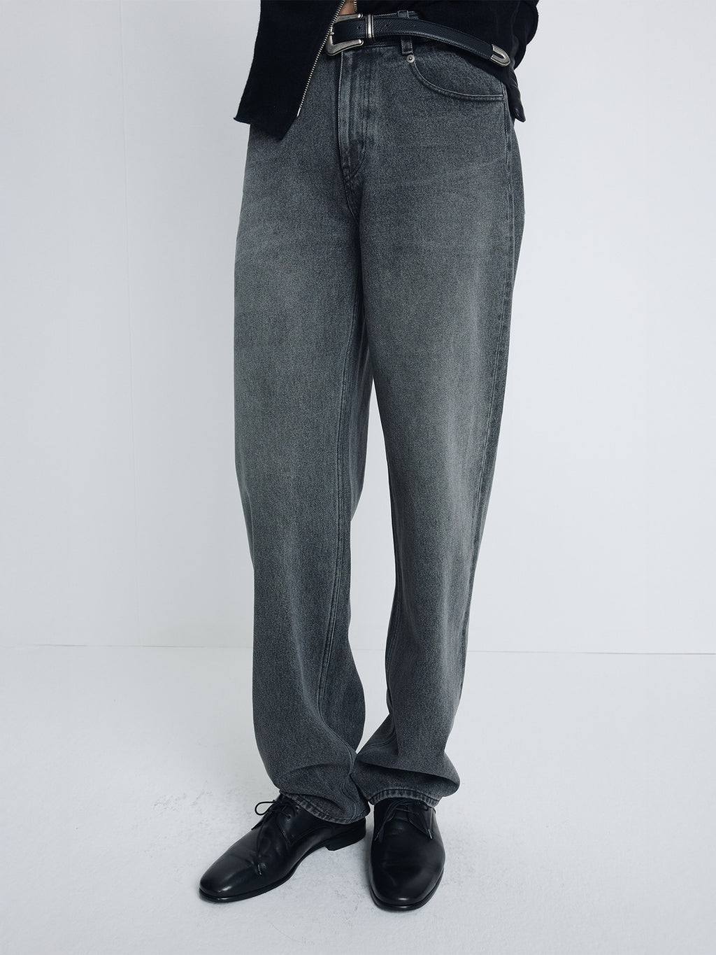 Tonywack - Loose Tapered Denim Jeans (Vintage Faded Black) product image 5 | TRAB K-Fashion Australia