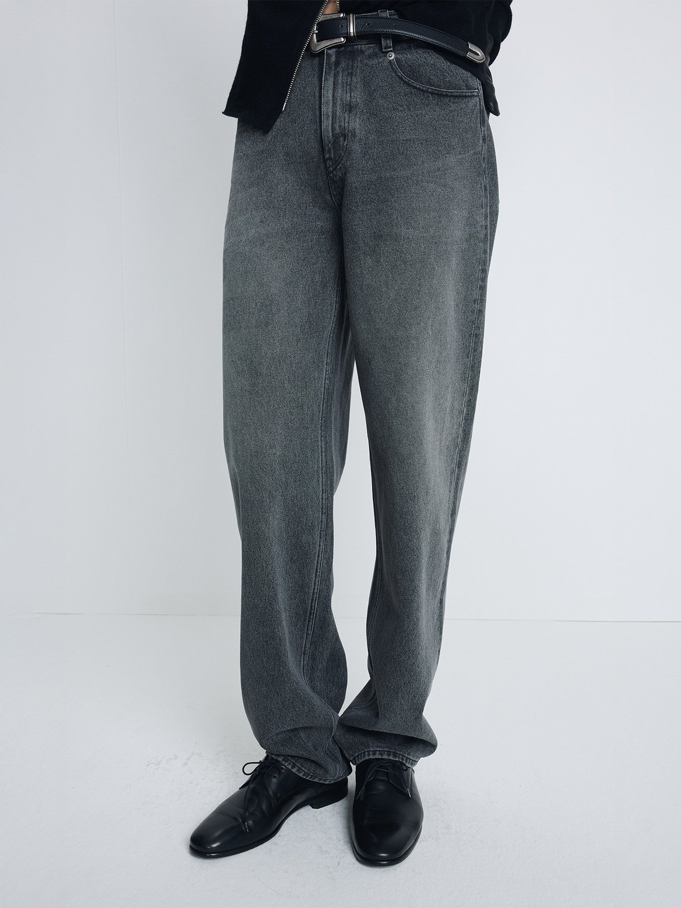 Tonywack - Loose Tapered Denim Jeans (Vintage Faded Black) product image 5 | TRAB K-Fashion Australia