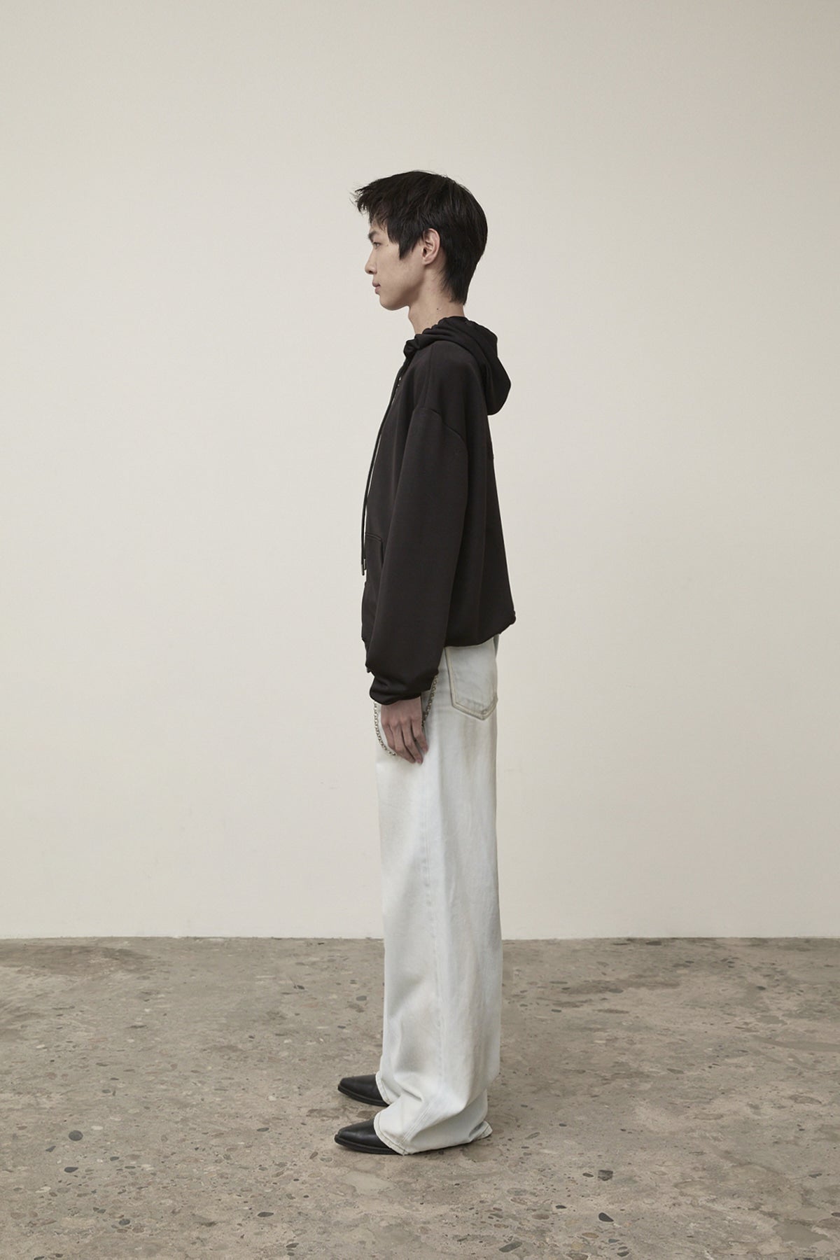 Matin Kim - Back Logo Glitter Hoody Zip Up (Black) product image 6 | TRAB K-Fashion Australia