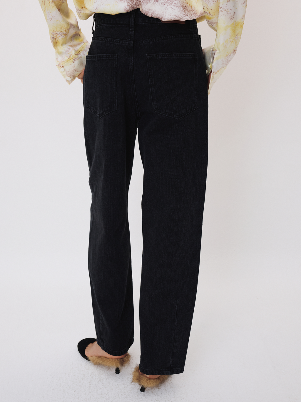 Recto - 90’s High-Rise Curved Leg Jeans (Black) product image 3 | TRAB K-Fashion Australia