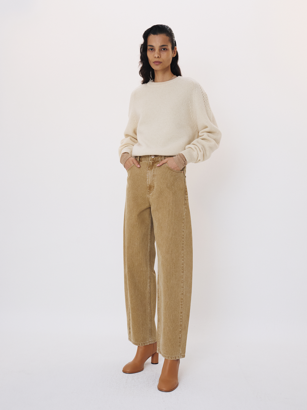 Recto - 90’s High-Rise Curved Leg Jeans (Beige) product image 1 | TRAB K-Fashion Australia
