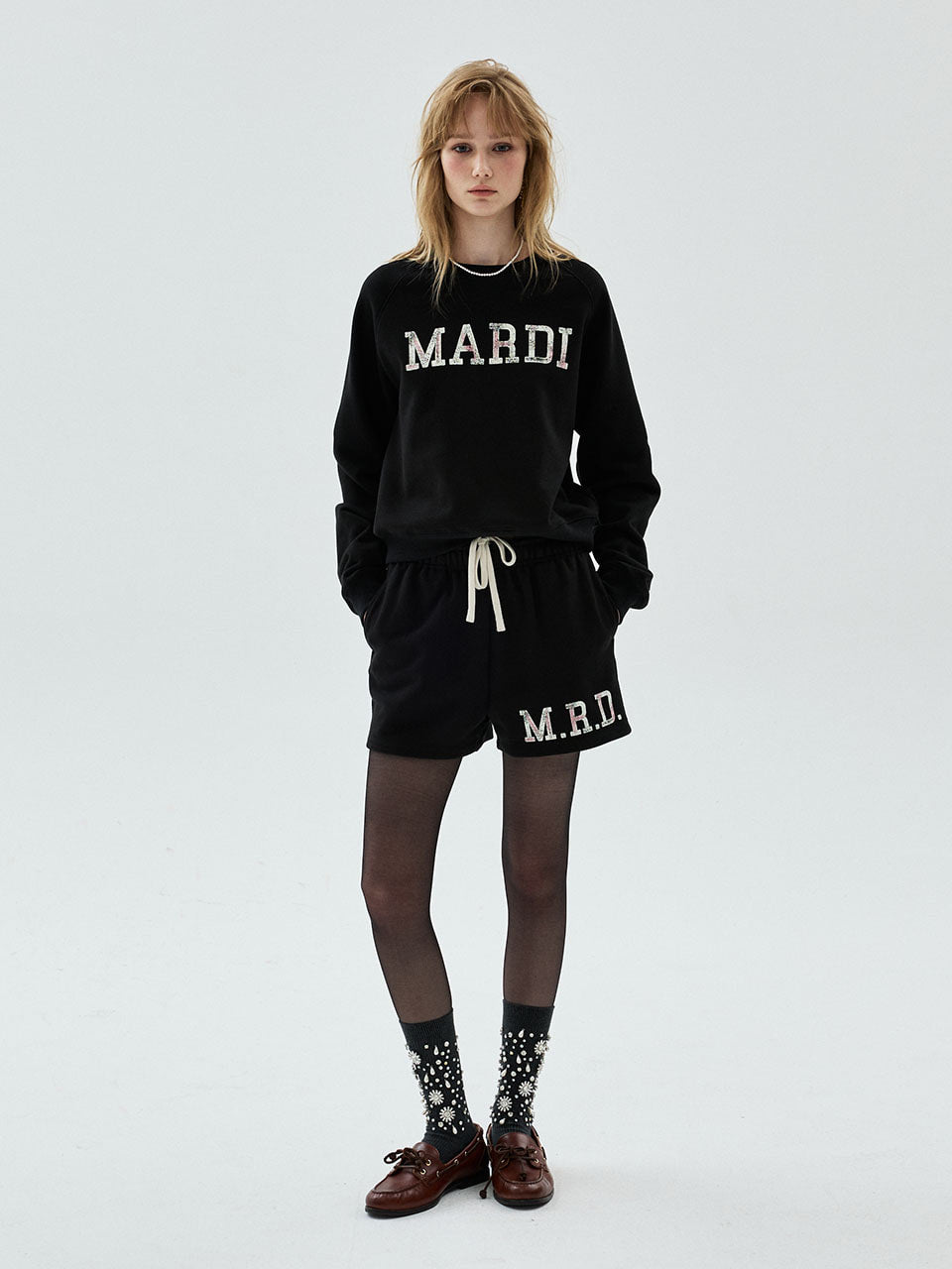 Mardi Mercredi - Sweat Shorts M.R.D. Serif Logo (Black Ivory) product image 1 | TRAB K-Fashion Australia