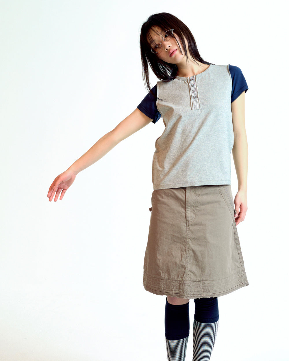 Coyseio - Dudu Reverse T-Shirt (Melange Grey) product image 4 | TRAB K-Fashion Australia