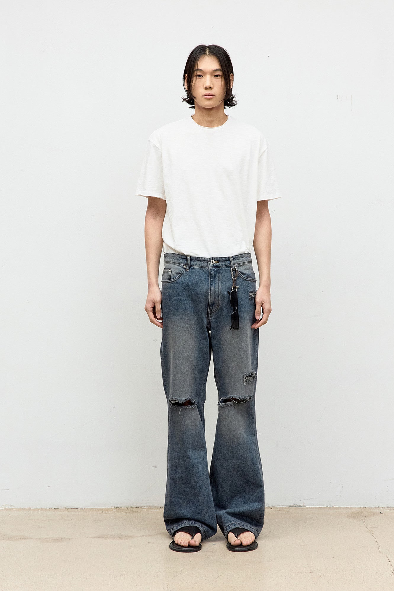 Coor - Low-Cut Cotton Slub T-Shirt (Offwhite) product image 2 | TRAB K-Fashion Australia