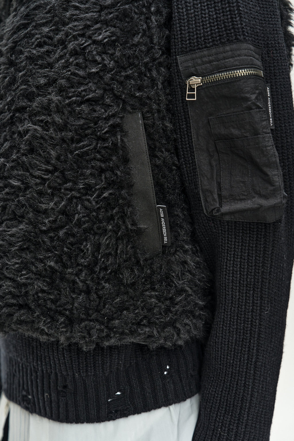 Andersson Bell - Unisex Reversible Collarless Fur Vest (Black) product image 12 | TRAB K-Fashion Australia