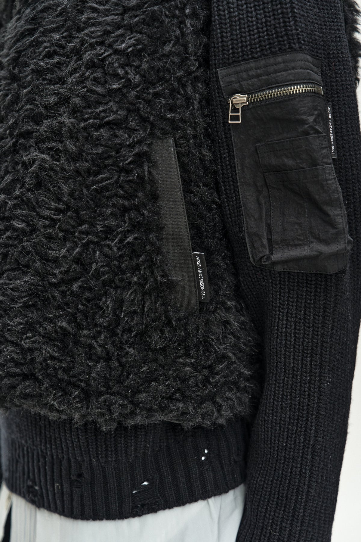 Andersson Bell - Unisex Reversible Collarless Fur Vest (Black) product image 12 | TRAB K-Fashion Australia