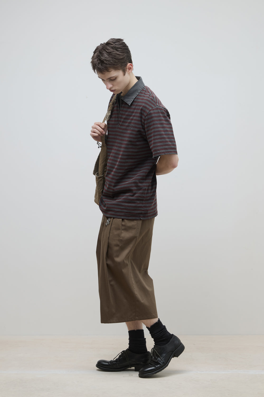 Hatchingroom - Two Pleats Shorts Dark (Brown) product image 10 | TRAB K-Fashion Australia