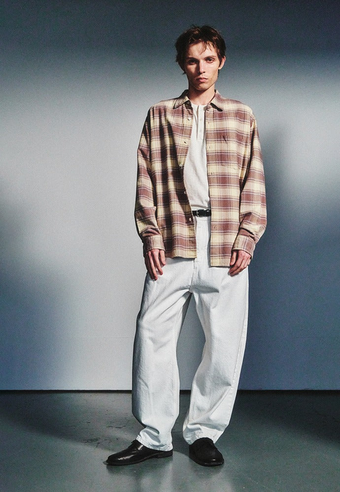 Art if acts - One Tuck Curve Denim Pants (Off White) product image 1 | TRAB K-Fashion Australia