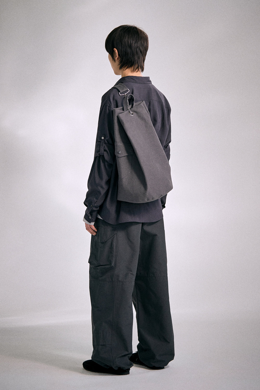 Hatchingroom - Duffle Cross Bag (Graphite) product image 8 | TRAB K-Fashion Australia