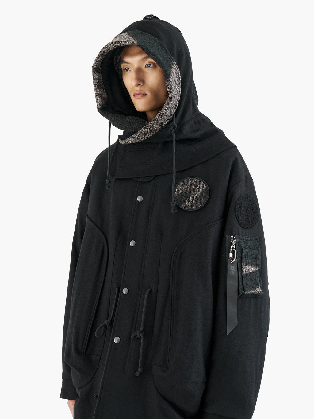Jiyong Kim - Sun-Bleached Detachable Hood Fishtail Coat (Black) product image 4 | TRAB K-Fashion Australia