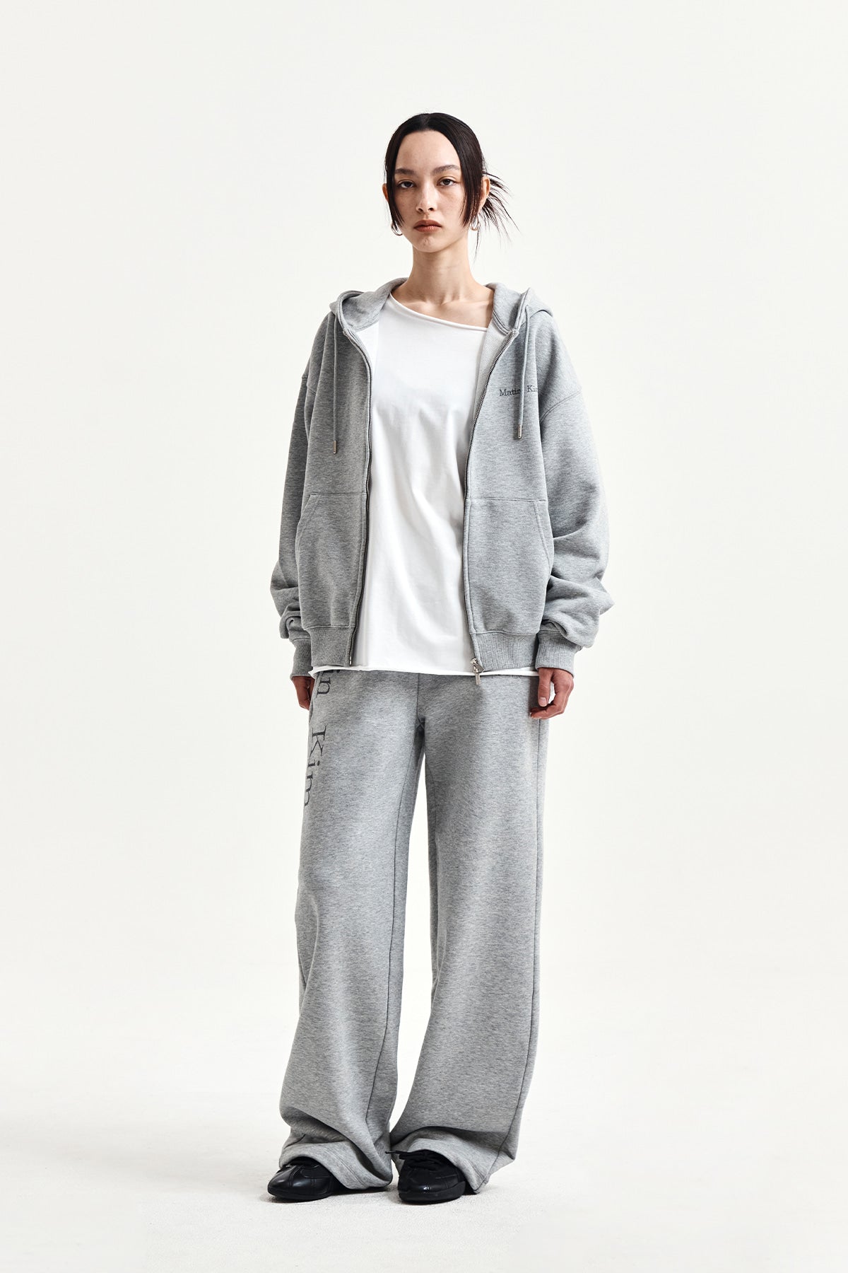 Matin Kim - Essential Logo Sweatpants (Grey) product image 9 | TRAB K-Fashion Australia