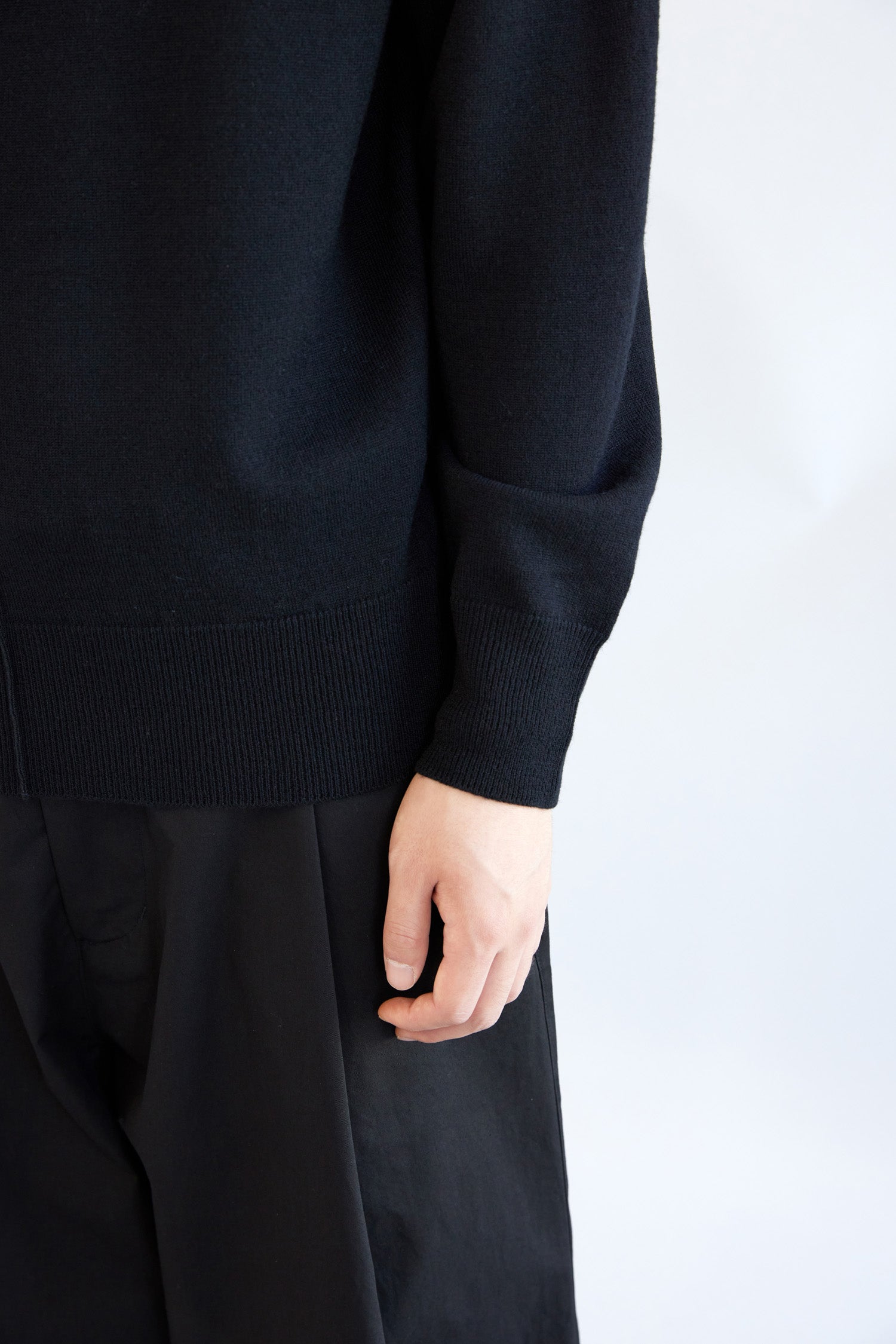 Hatchingroom - Turtleneck Knit (Black) product image 15 | TRAB K-Fashion Australia
