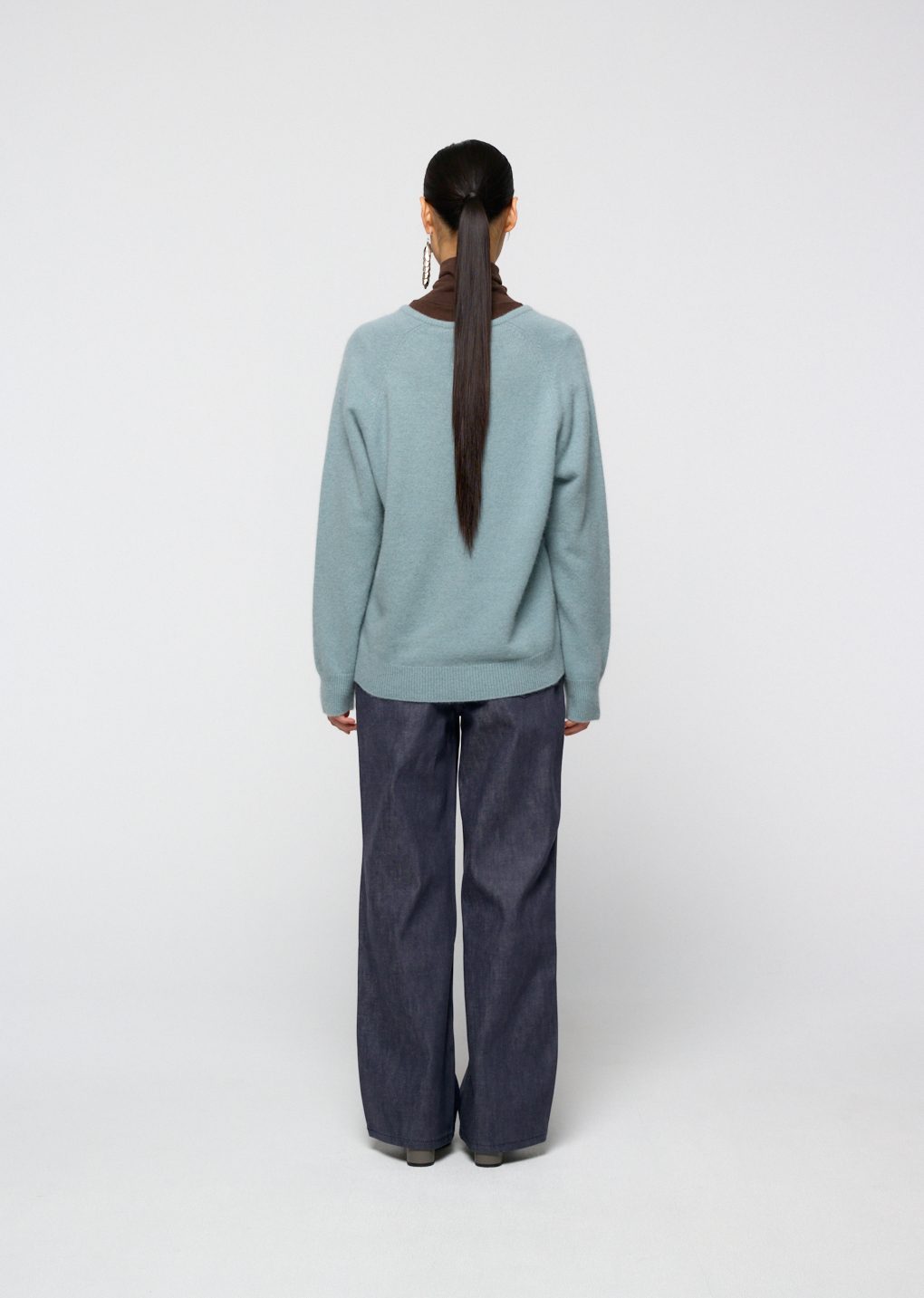 Amomento - Racoon v-neck knit (Mint) product image 8 | TRAB K-Fashion Australia