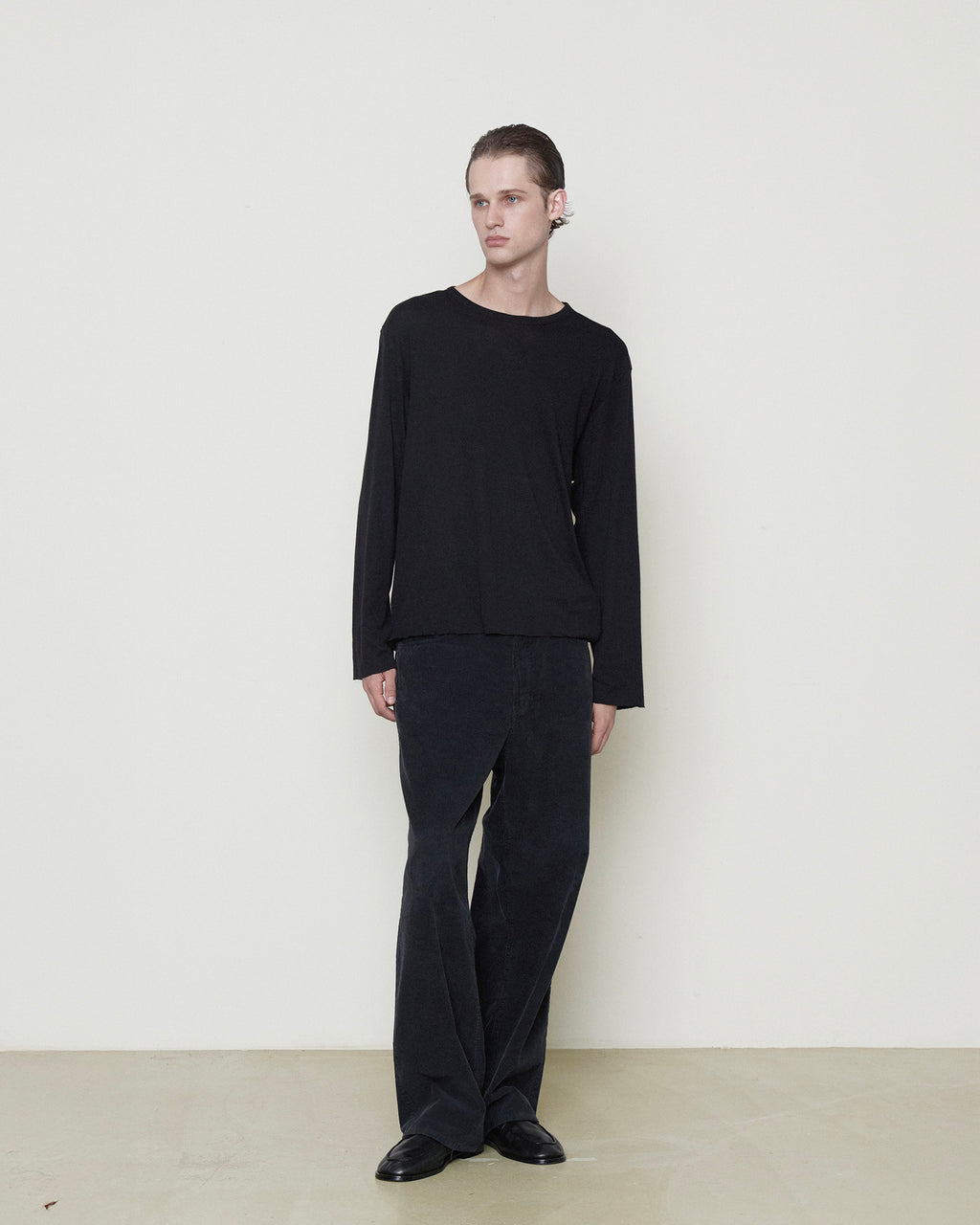 Brownyard - Cashmere Cut Off Long Sleeve (Black) product image 1 | TRAB K-Fashion Australia
