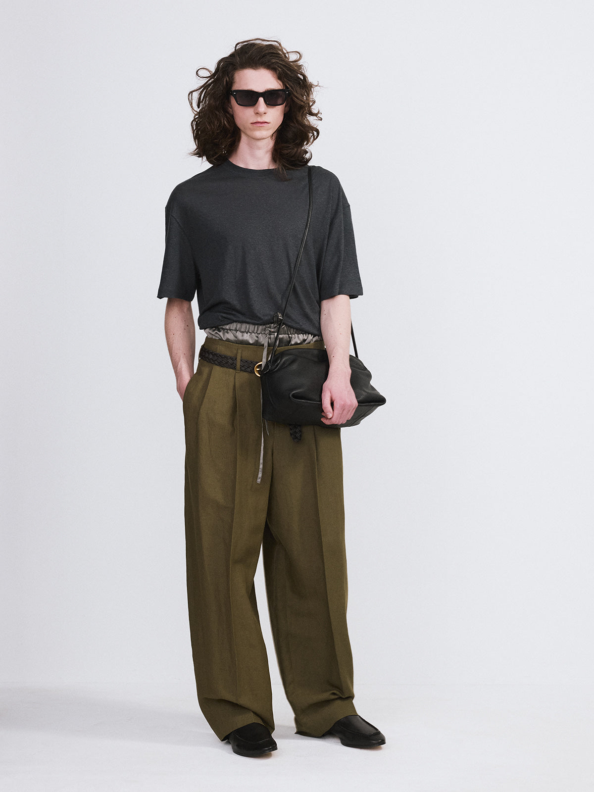 Recto - Linen Blend Loose Fit T-Shirt (Indigo Navy) product image 2 | TRAB K-Fashion Australia