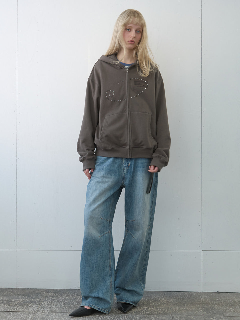 Kijun - Dusty Zip-Up Hoodie (Charcoal) product image 4 | TRAB K-Fashion Australia