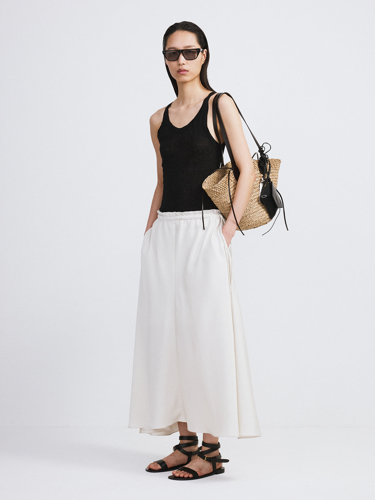 Recto - Crease Knit Tank Top (Black) product image 3 | TRAB K-Fashion Australia