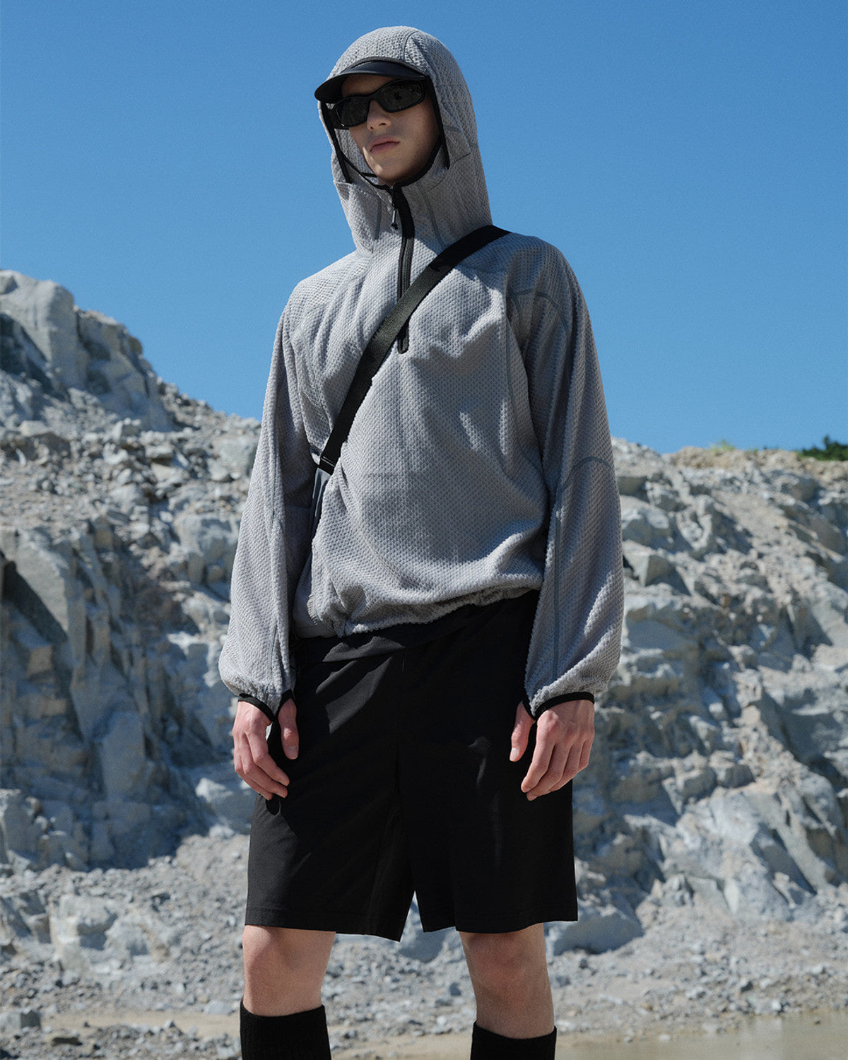 Eastlogue - Montane Waves Fleece Pullover (Silver) product image 2 | TRAB K-Fashion Australia