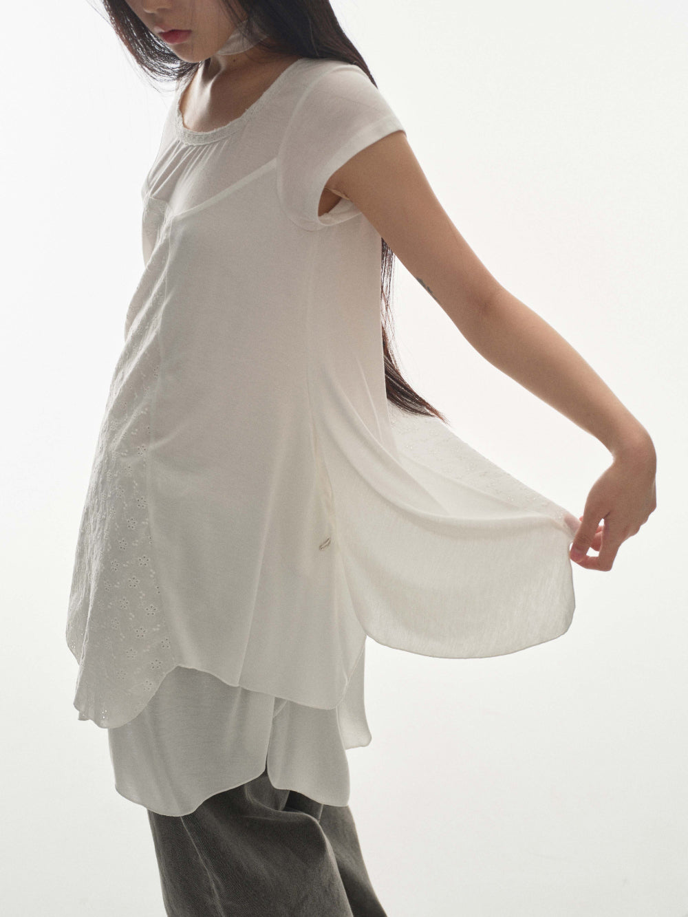 Coyseio - Flower One Piece (White) product image 7 | TRAB K-Fashion Australia