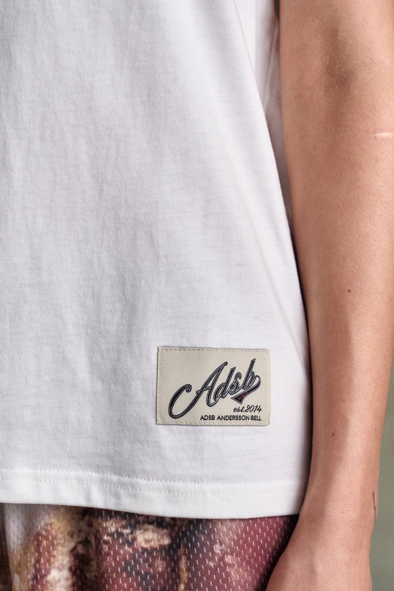 Andersson Bell - Unisex Heart Kelly Logo T-Shirts (White) product image 6 | TRAB K-Fashion Australia