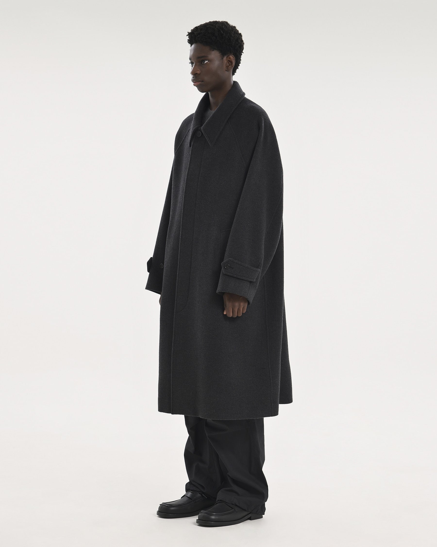 Brownyard - Balmacaan Coat (Charcoal) product image 3 | TRAB K-Fashion Australia