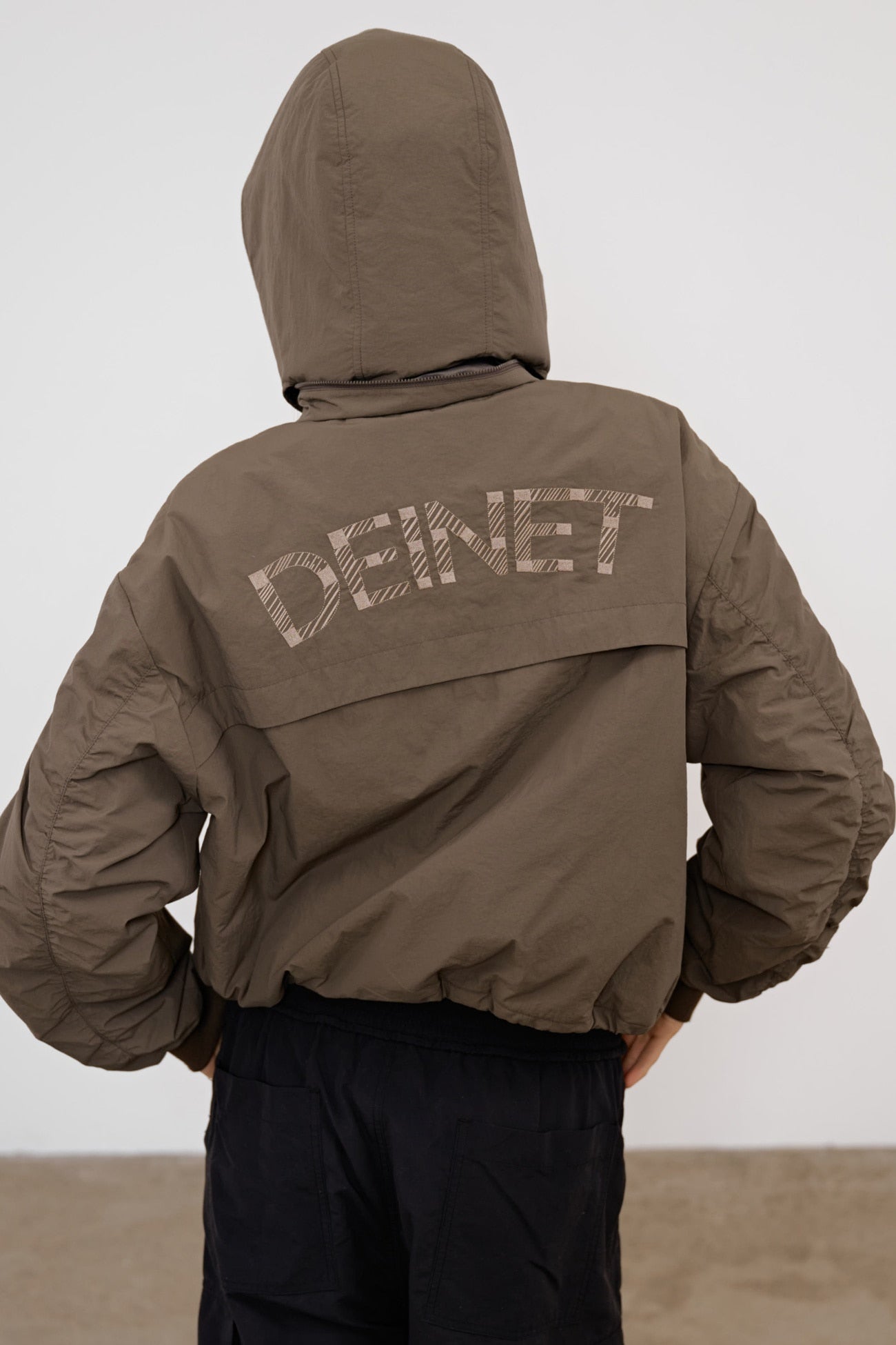 Deinet - Parka Ring Hooded Cropped Jumper (Khaki) product image 8 | TRAB K-Fashion Australia