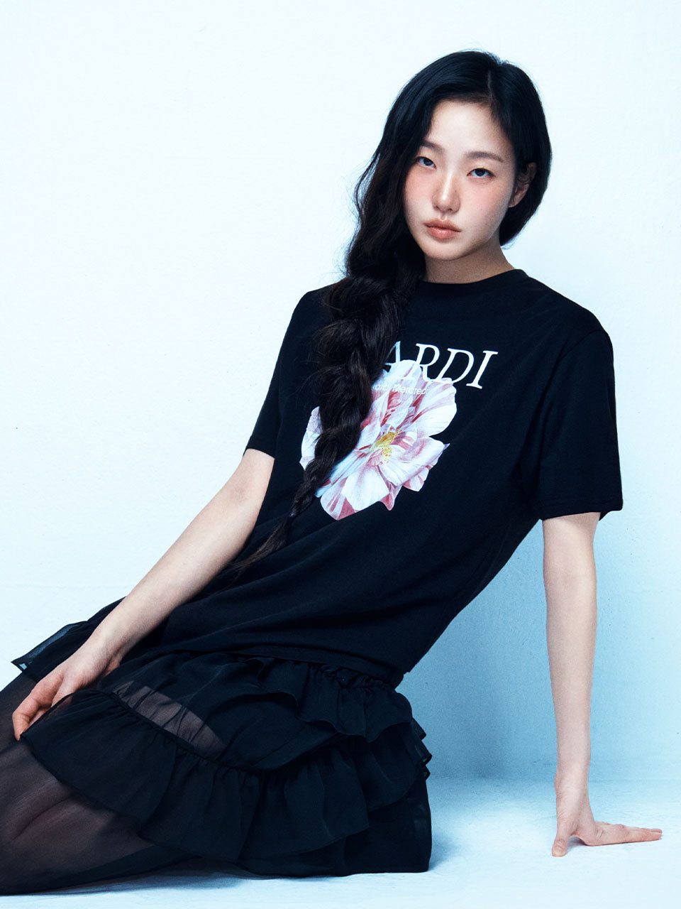 Mardi Mercredi - Tshirt Roses 01 (Black) product image 1 | TRAB K-Fashion Australia