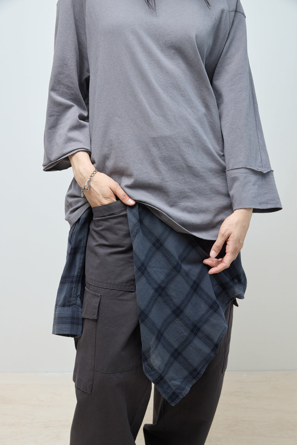 Hatchingroom - Seven Cut Tee (Grey) product image 14 | TRAB K-Fashion Australia
