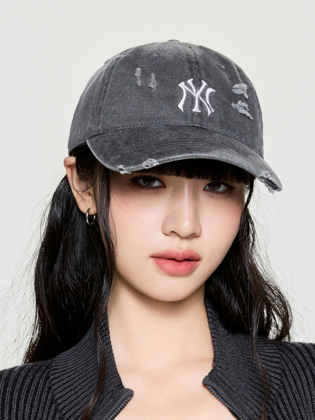 MLB Korea - MLB Damaged Washed Unstructured Ball Cap New York Yankees (Dark Gray) product image 5 | TRAB K-Fashion Australia