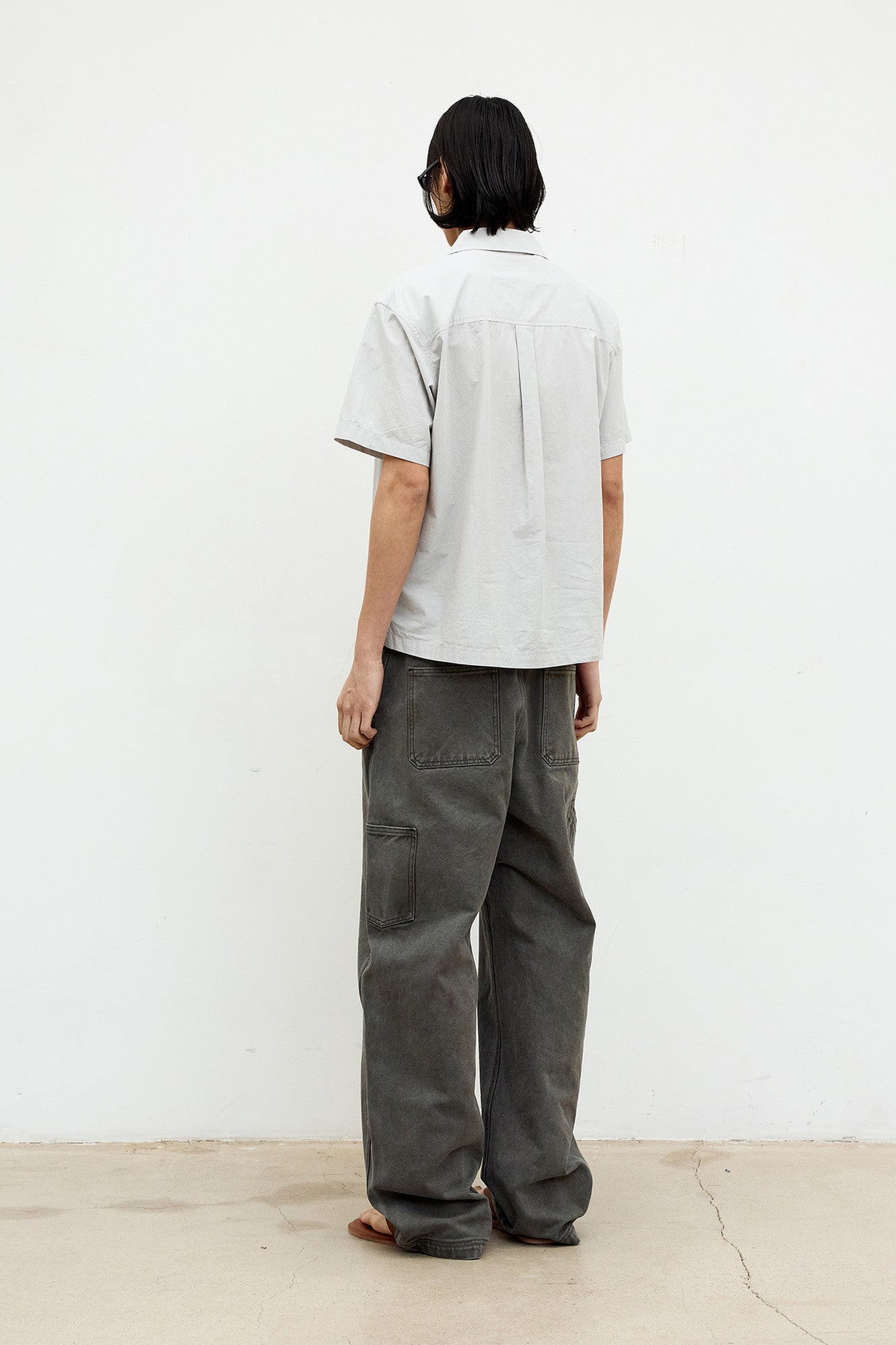 Coor - One-Pocket Garment Washed Half Shirt (Light Gray) product image 4 | TRAB K-Fashion Australia