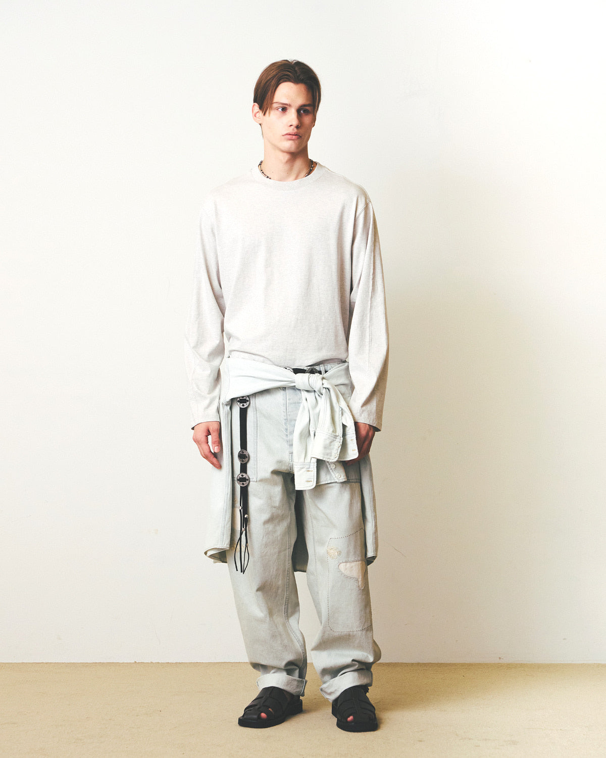 Eastlogue - Ea Basic L.s T-shirts (Oatmeal) product image 1 | TRAB K-Fashion Australia