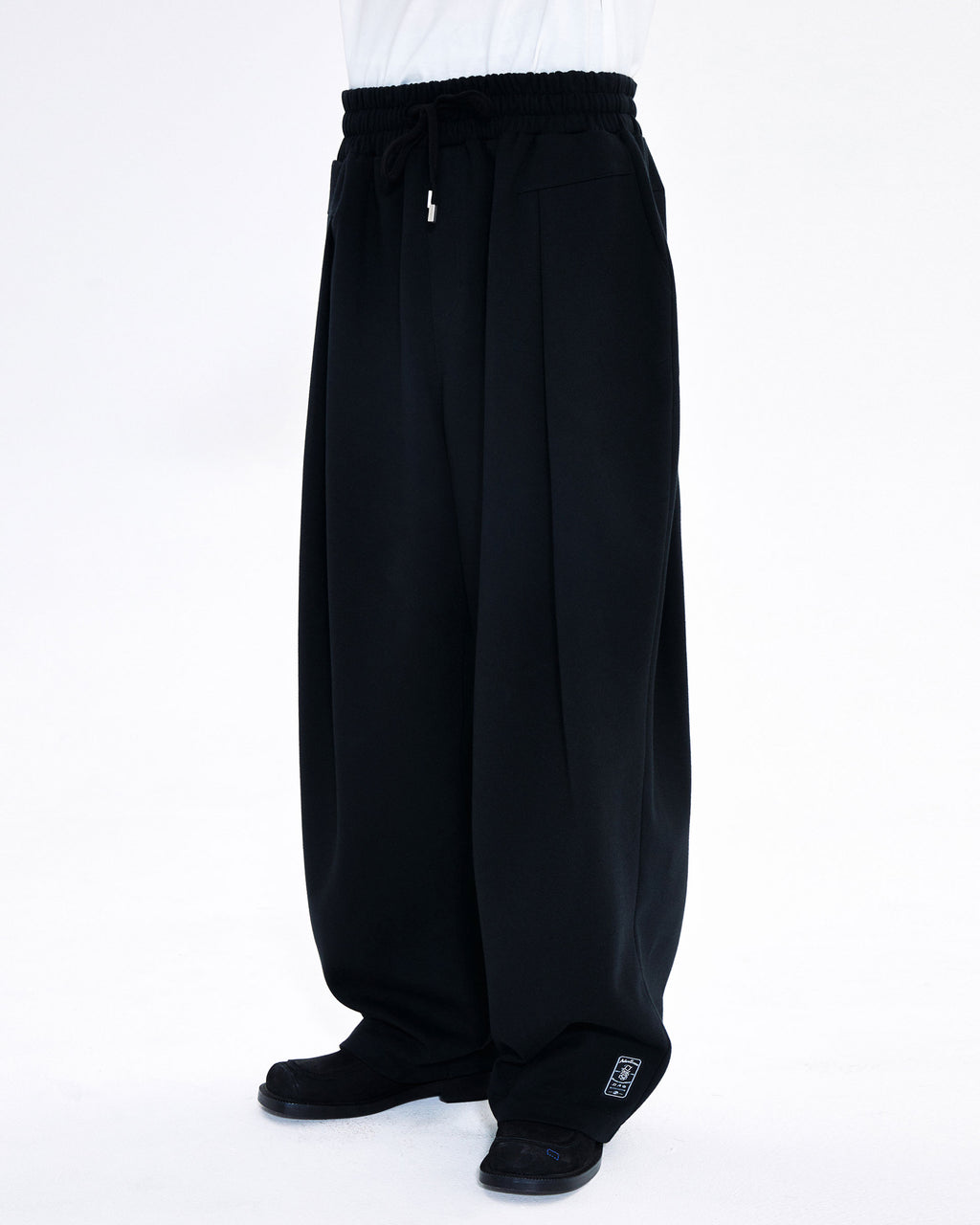 Ader Error - Twinny logo sweatpants (Noir) product image 3 | TRAB K-Fashion Australia