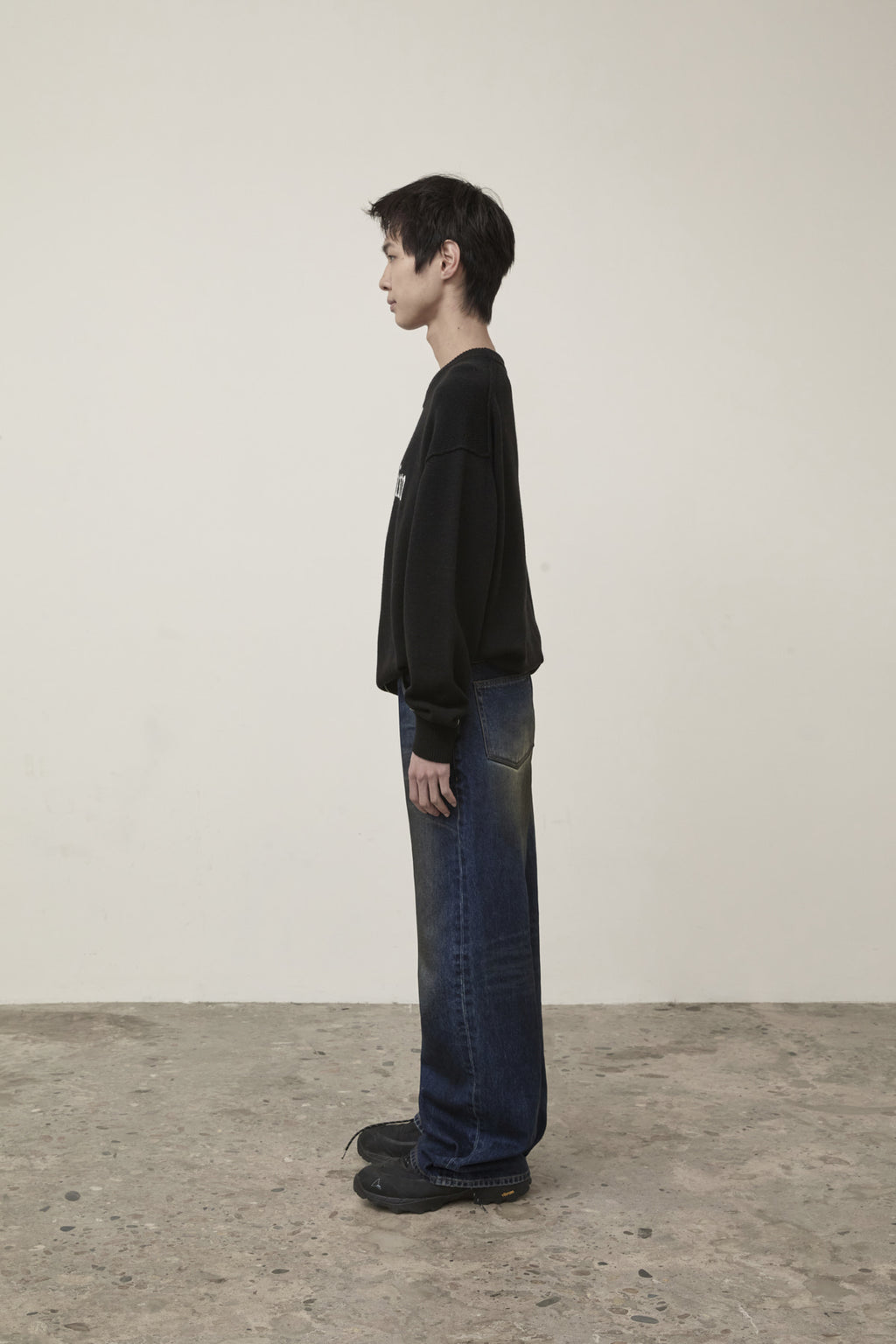 Matin Kim - Color Trim Line Logo Pullover (Black) product image 8 | TRAB K-Fashion Australia