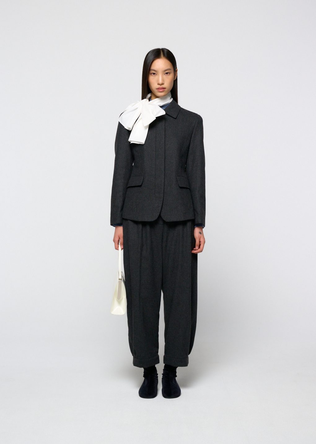 Amomento - Wool shirring pants (Charcoal) product image 2 | TRAB K-Fashion Australia