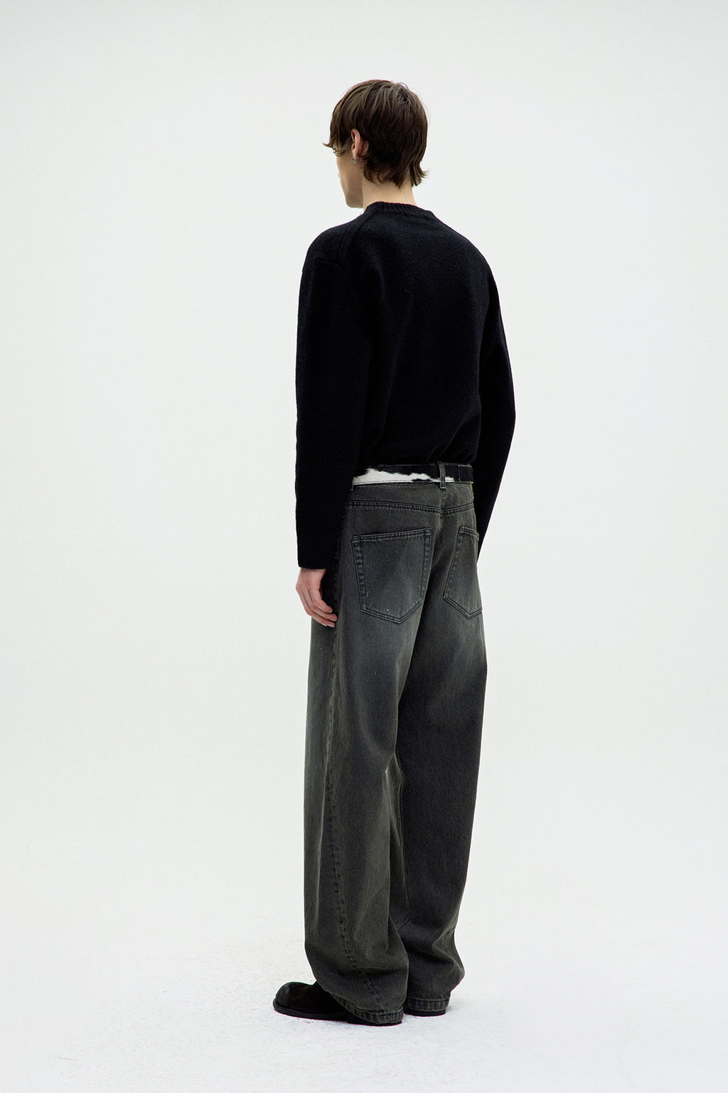 Coor - Wool Blend Hairy V-Neck Sweater (Black) product image 4 | TRAB K-Fashion Australia
