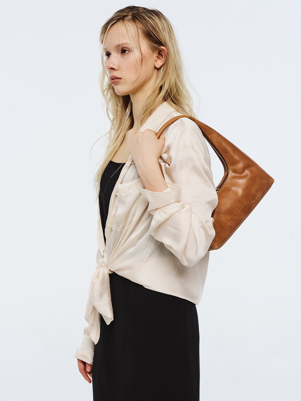 Marge Sherwood - Hobo Shoulder (Saddle Brown Pull-Up) product image 2 | TRAB K-Fashion Australia