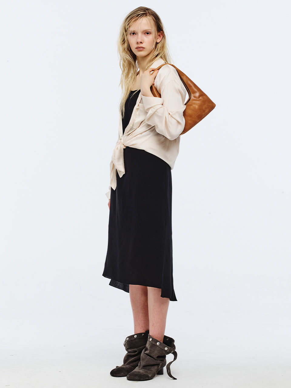 Marge Sherwood - Hobo Shoulder (Saddle Brown Pull-Up) product image 3 | TRAB K-Fashion Australia