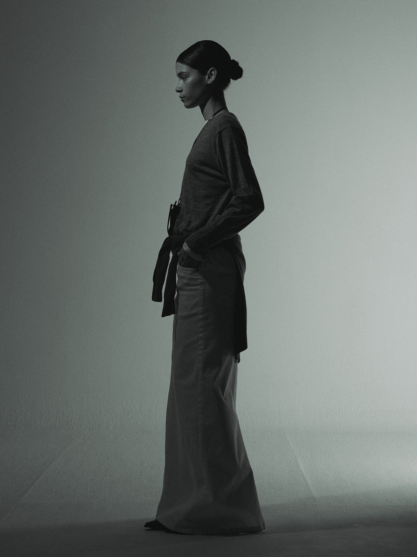 Tonywack - White Slim Fit Denim Maxi Skirt (Off White) product image 7 | TRAB K-Fashion Australia