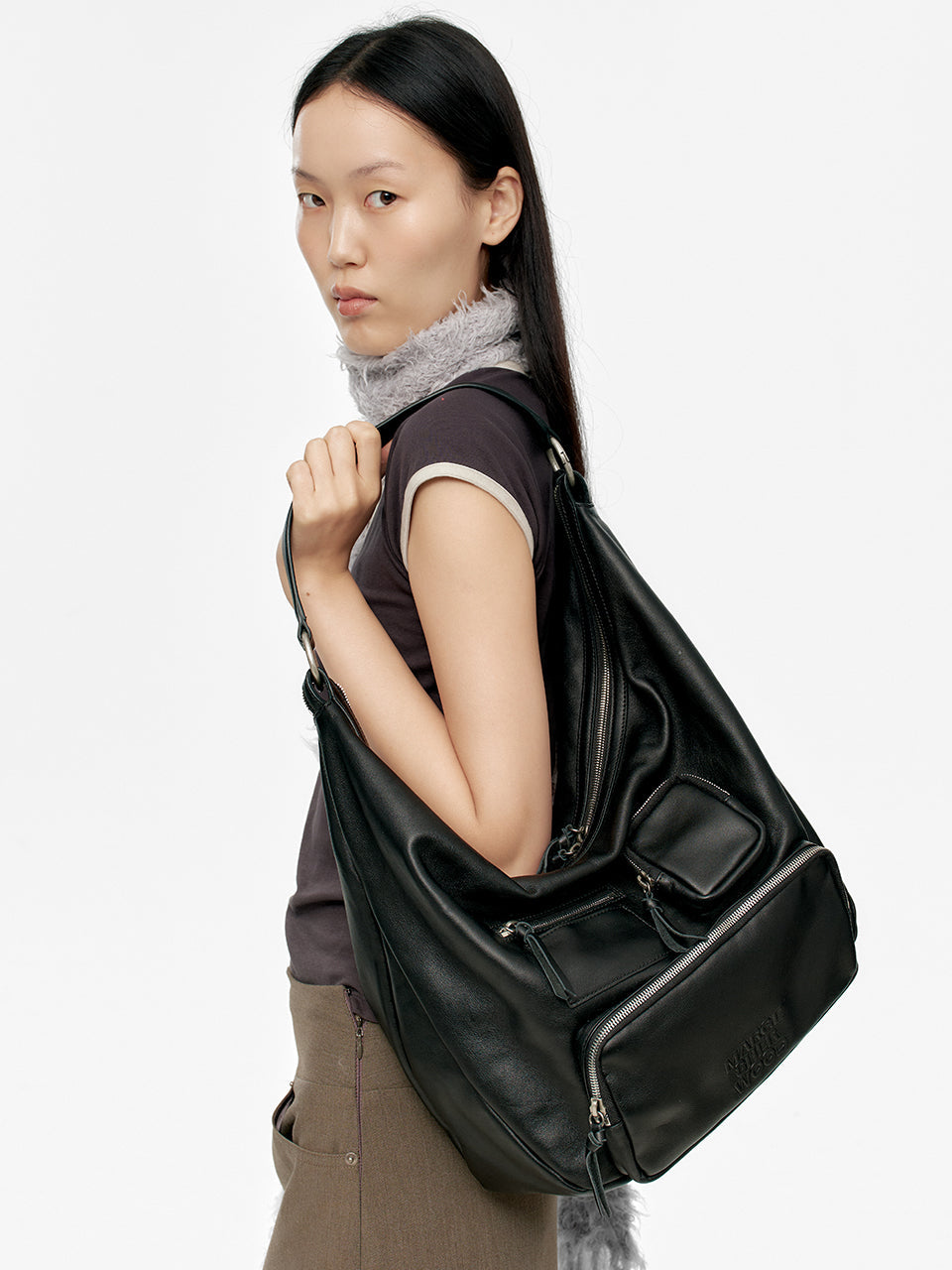 Marge Sherwood - City Hobo Ns (Black Plain) product image 2 | TRAB K-Fashion Australia