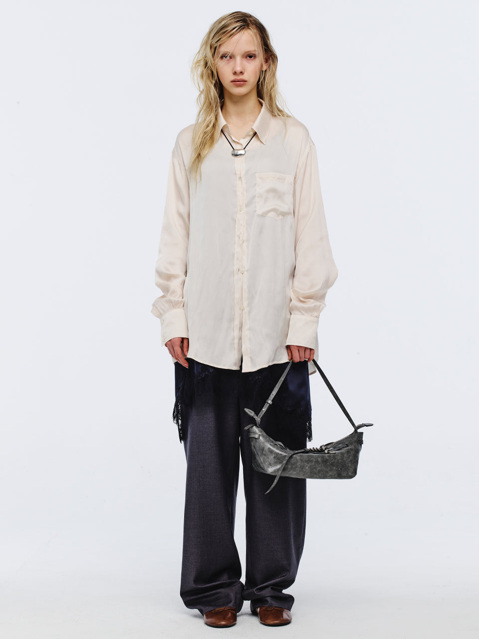 Marge Sherwood - Grandma Used Sling Bag (White+Grey Two-Tone Cracked) product image 3 | TRAB K-Fashion Australia