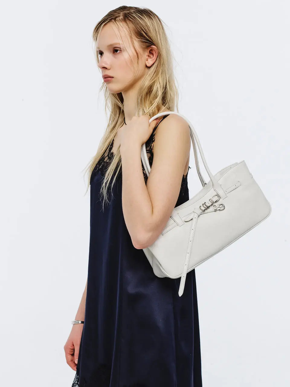 Marge Sherwood - Grandma Used Shoulder Bag (Off White Cracked) product image 2 | TRAB K-Fashion Australia