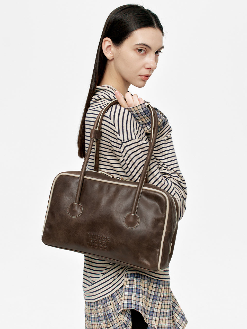 Marge Sherwood - Soft Boston Piping (Washed Brown Pull-Up+Cream Beige Crinkle) product image 2 | TRAB K-Fashion Australia