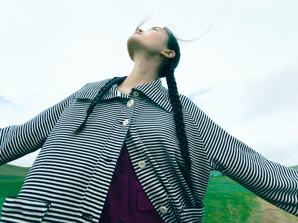 Coyseio - Wide Collar Waffle Stripe Shirt (Black) product image 2 | TRAB K-Fashion Australia