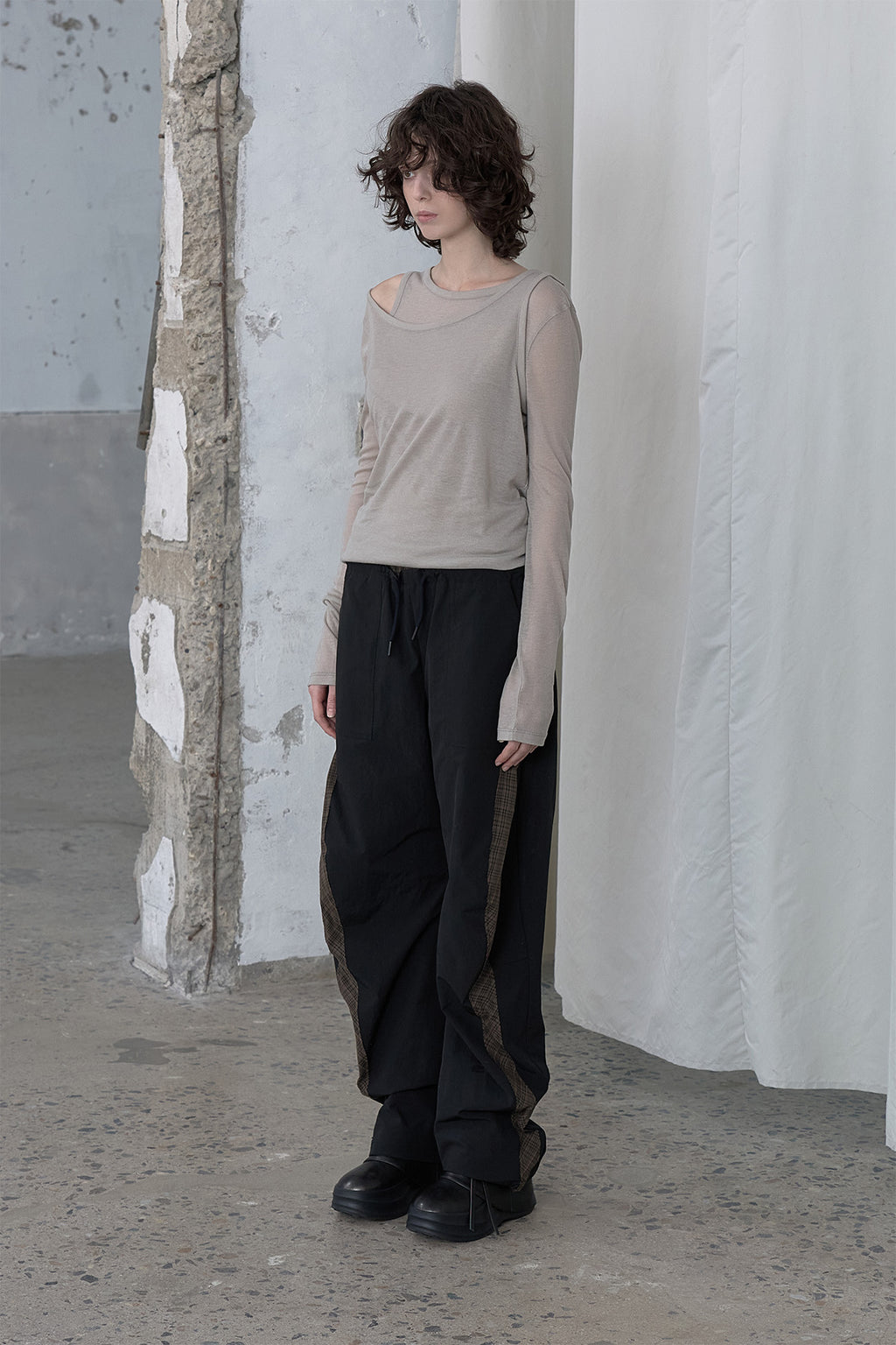 Deinet - Layered Long Sleeve (Grey) product image 2 | TRAB K-Fashion Australia