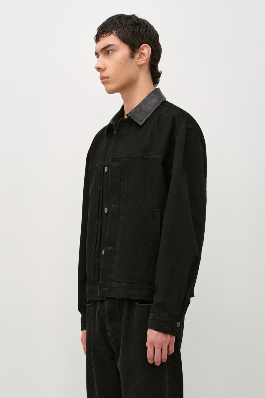 Insilence - Lambskin Collar Denim Jacket (Black) product image 4 | TRAB K-Fashion Australia